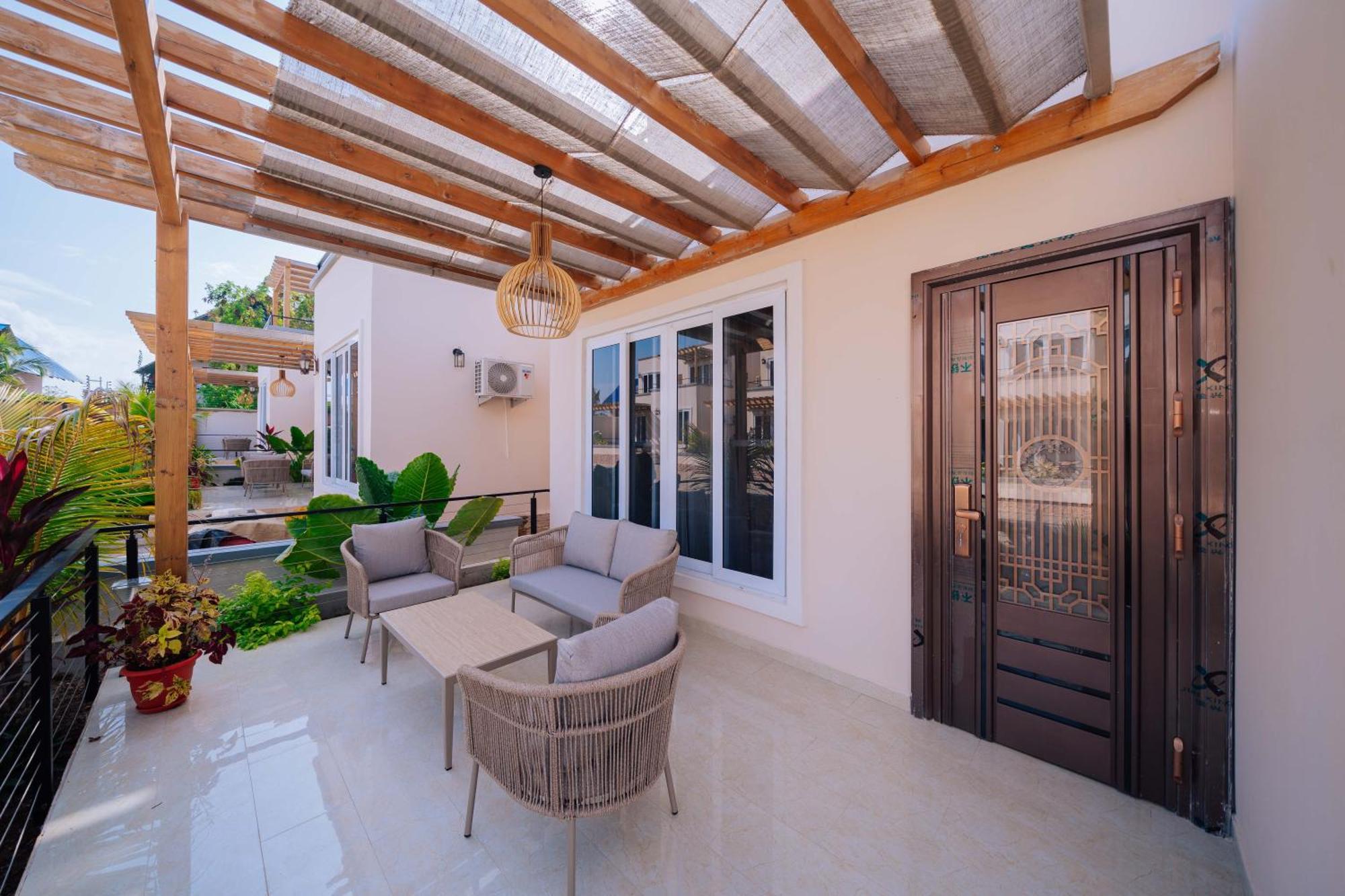 Royal Villa