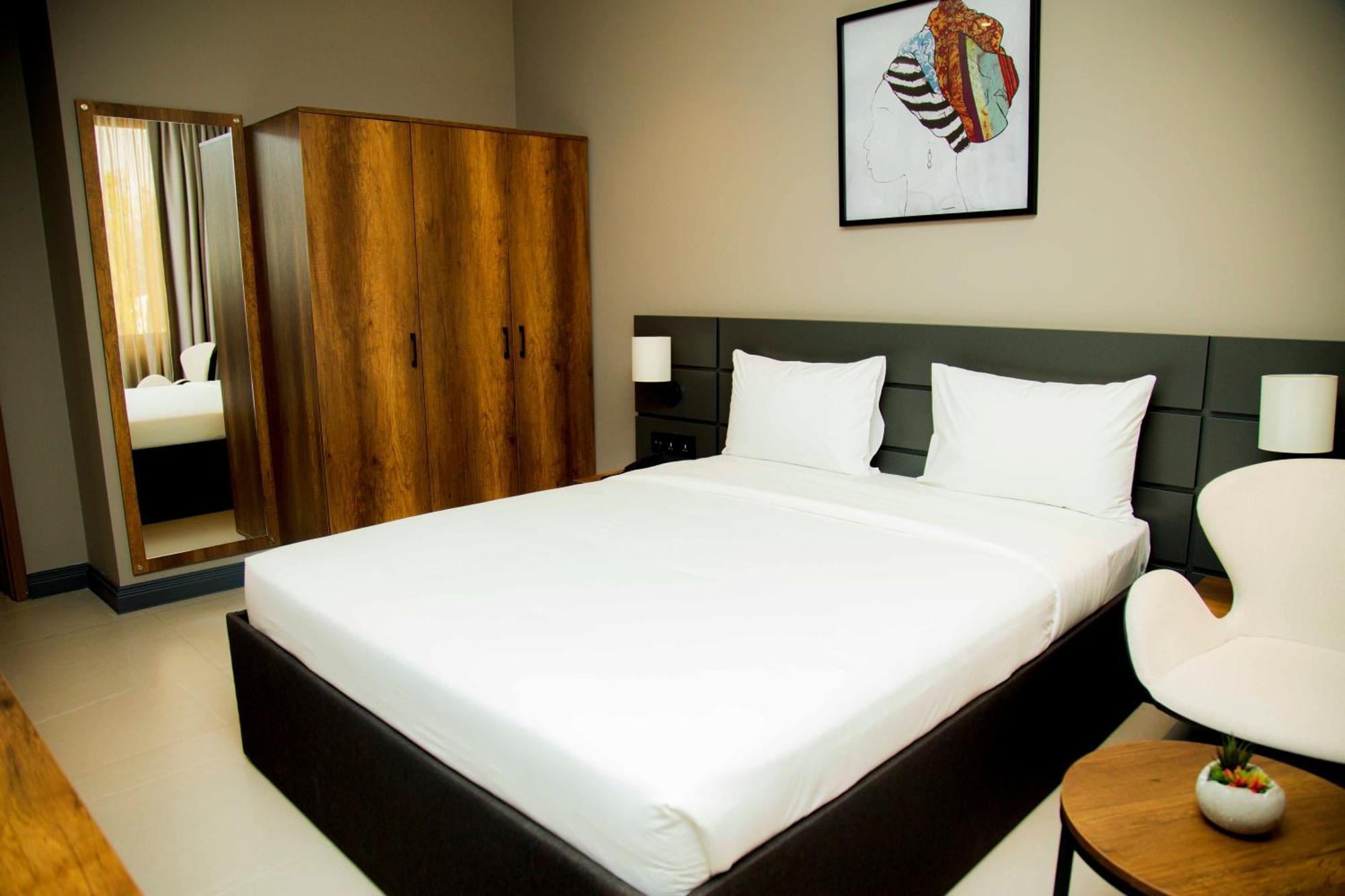 New Amaan Hotel