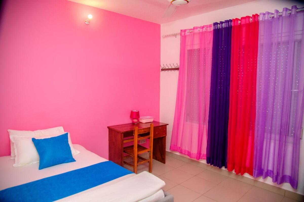 Apartment Two Storey Three Bedroom House