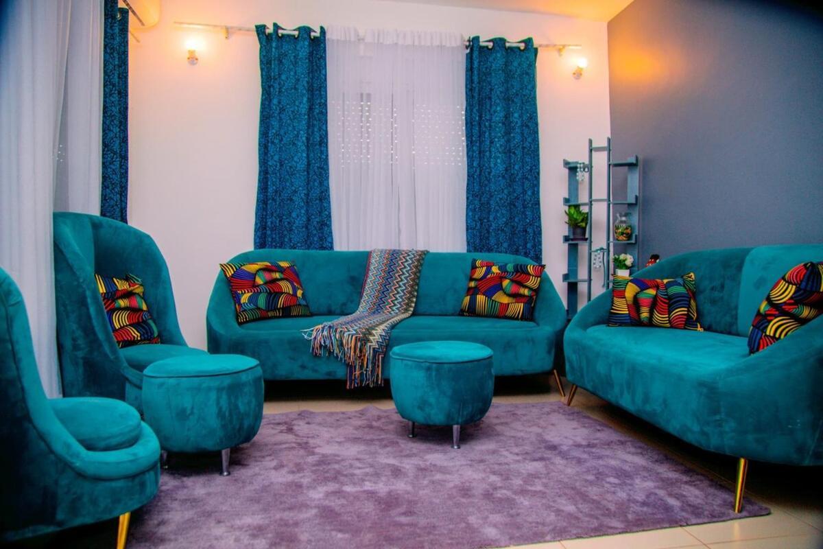 Two Storey Three Bedroom House Apartment *