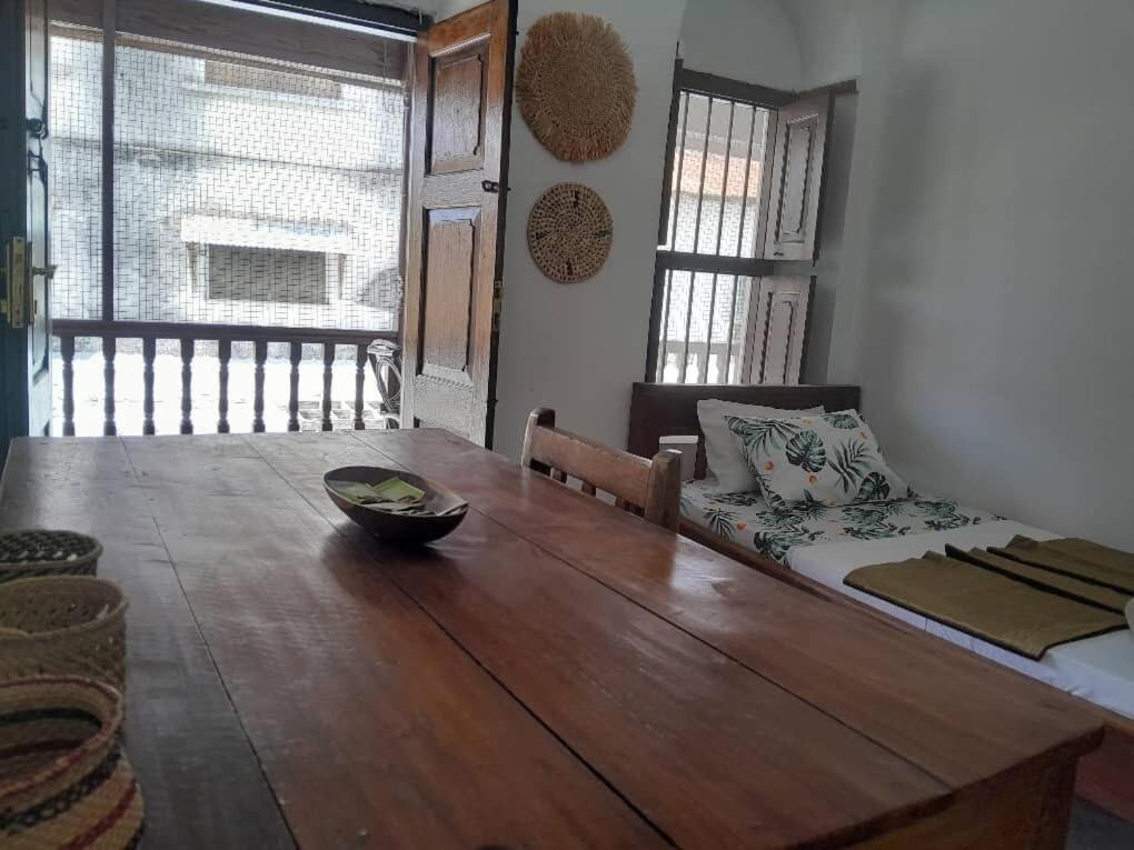 Gian Stone Town With Wi-fi By Monalisa Apartment
