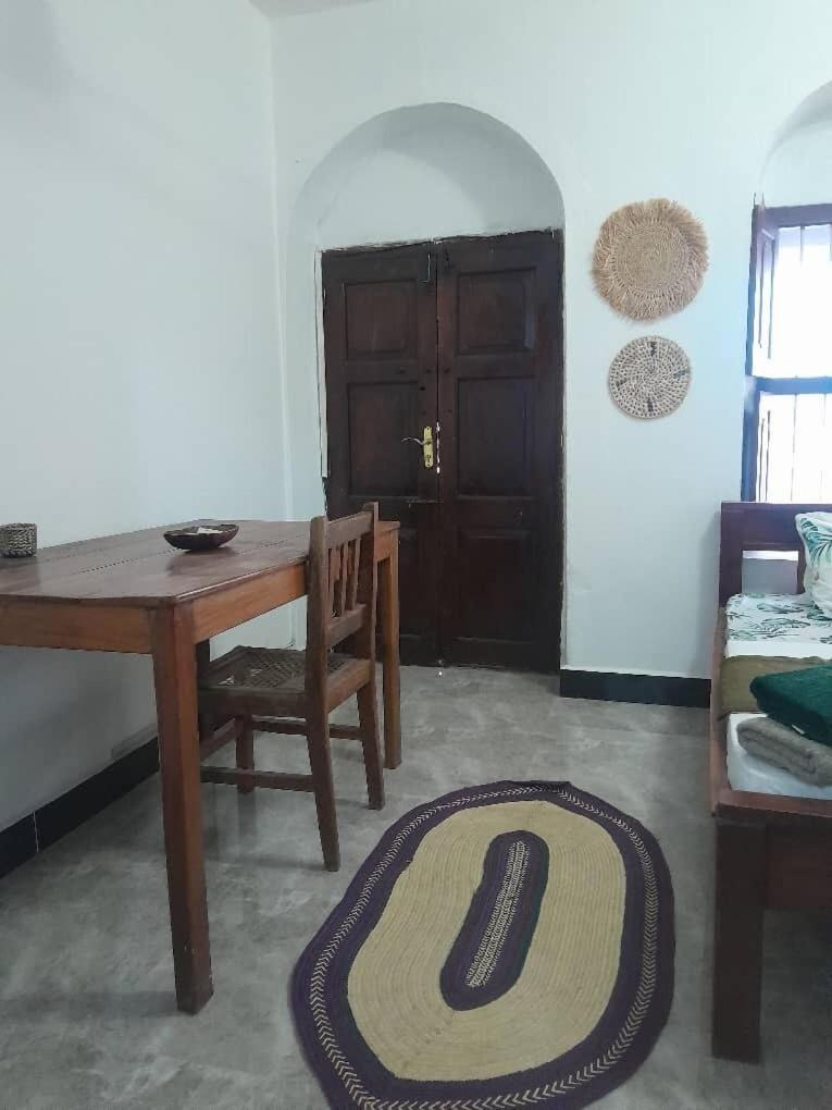 Gian Stone Town With Wi-fi By Monalisa