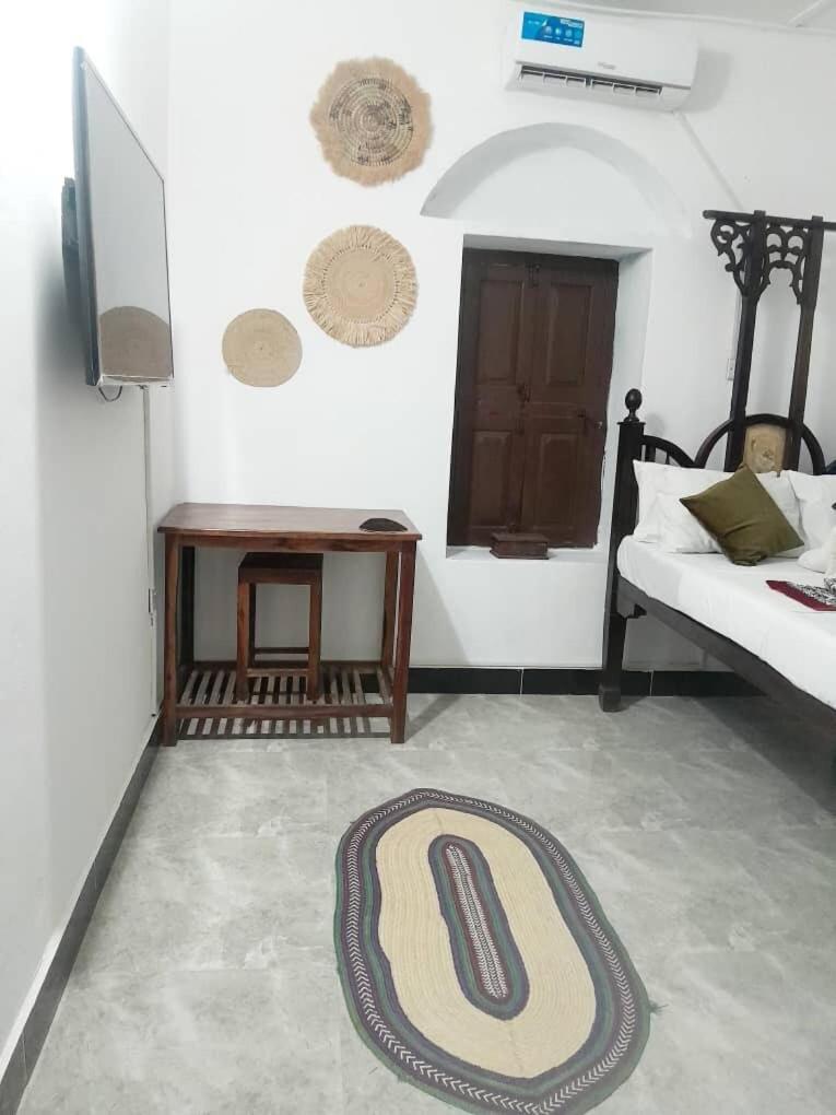 Gian Stone Town With Wi-fi By Monalisa