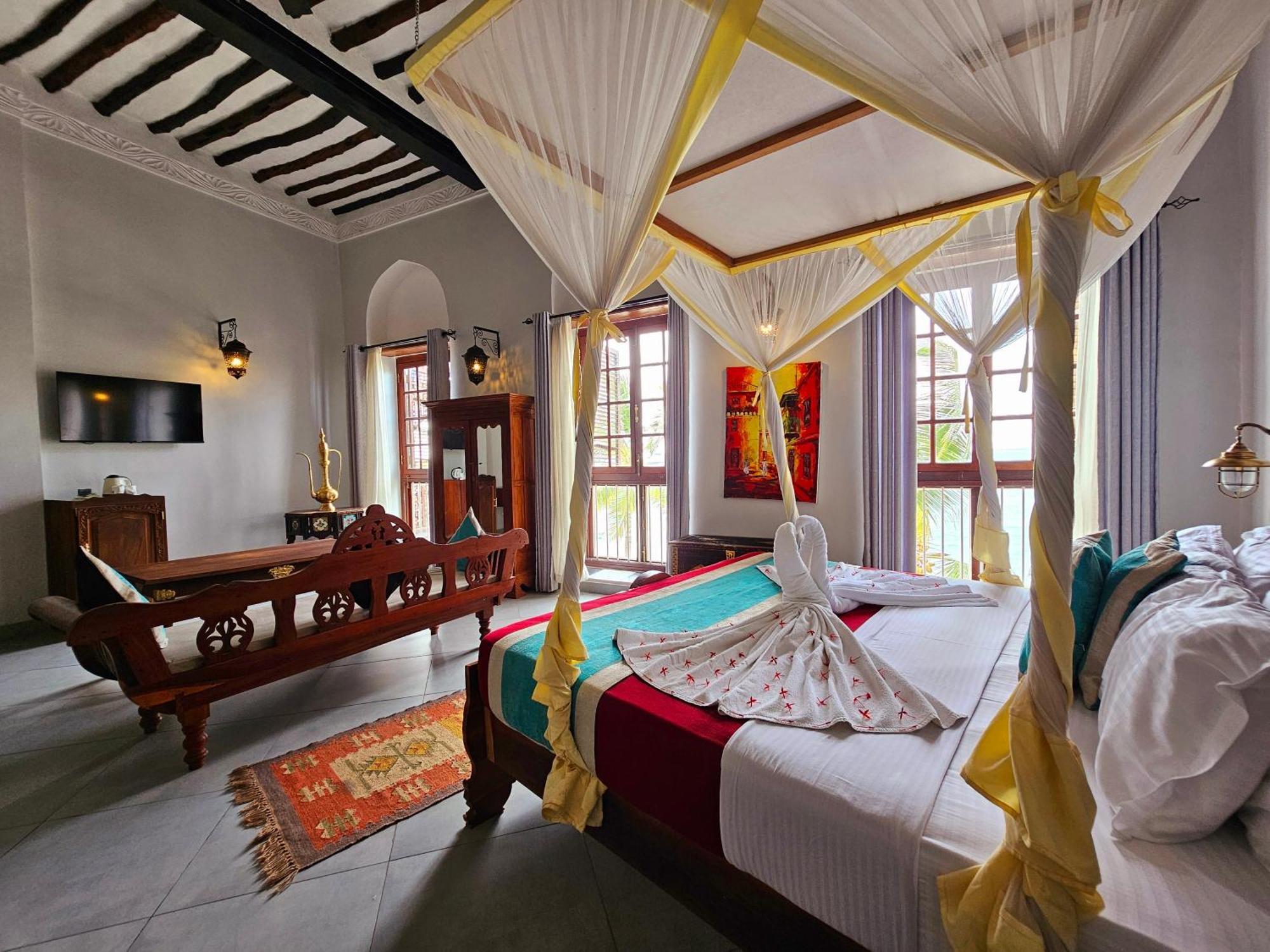 Mizingani Seafront Hotel 4*