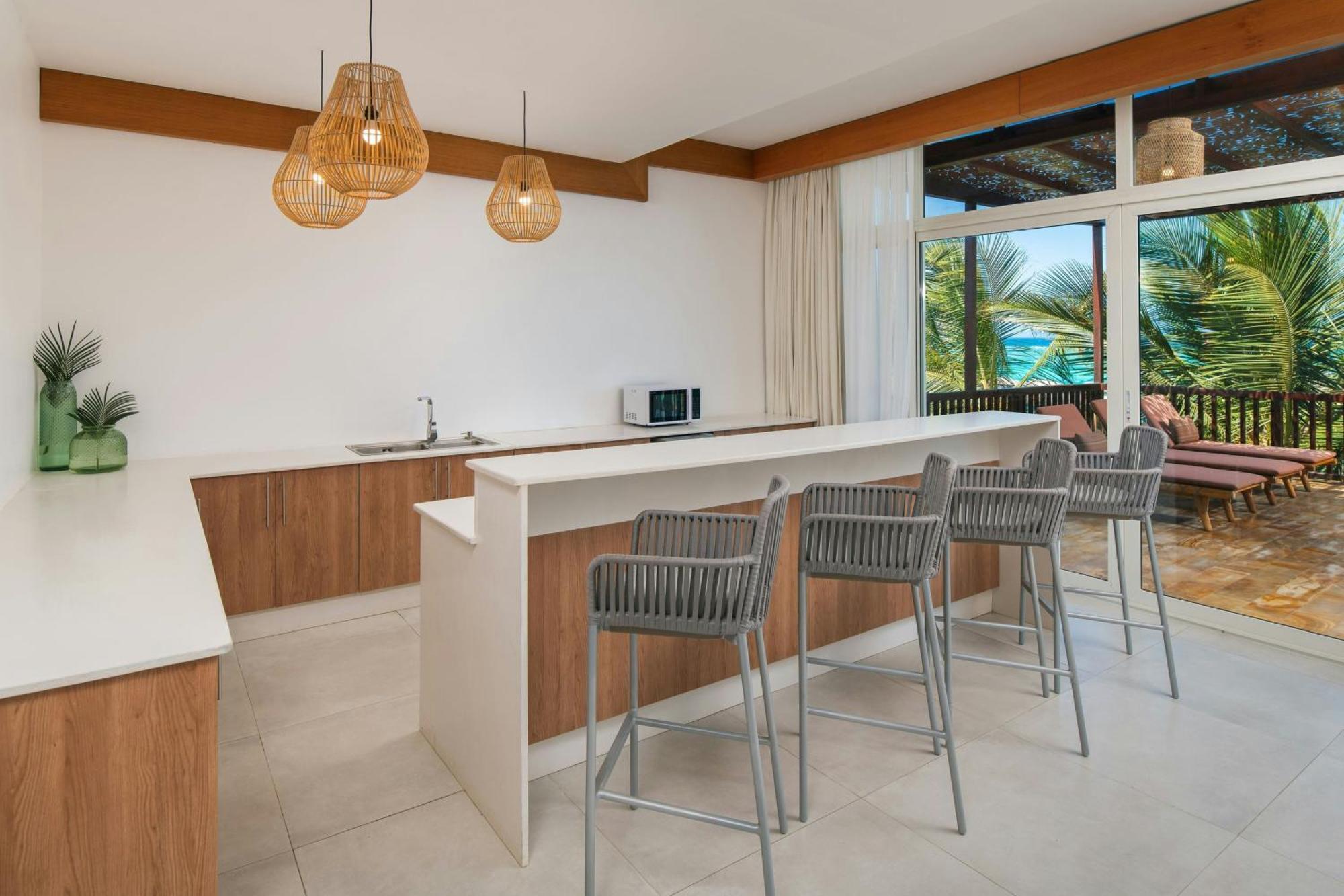 Le Mersenne Zanzibar, Autograph Collection 5*