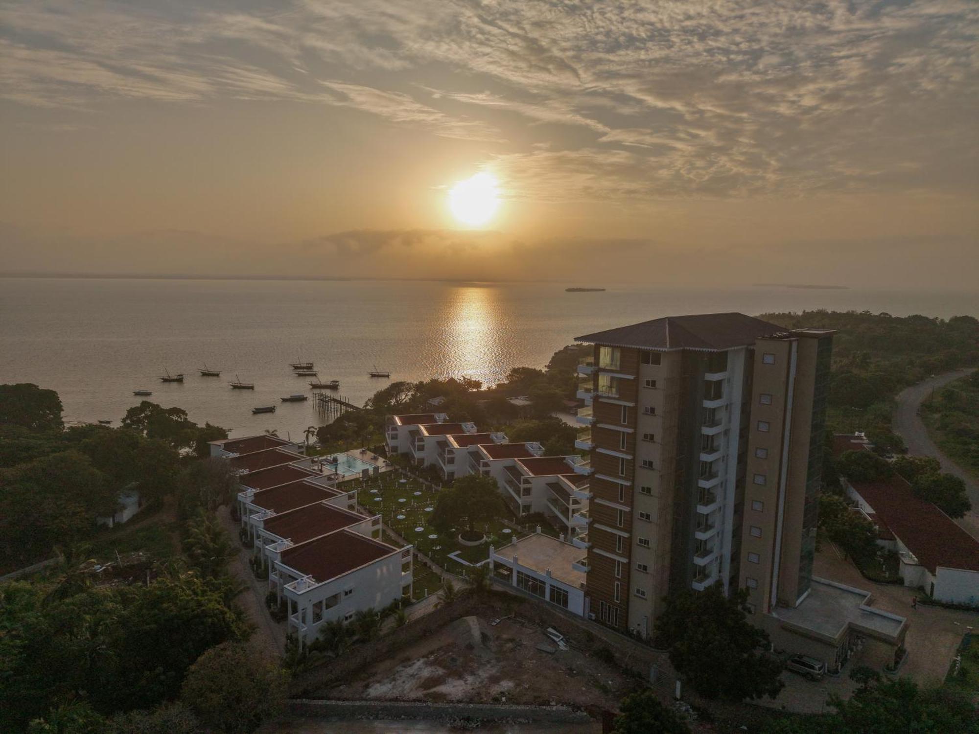 Blue Ocean & Residences Hotel