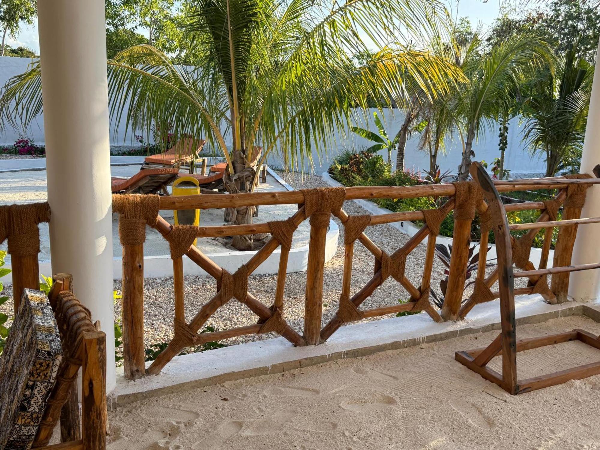 M&m 3* Zanzibar