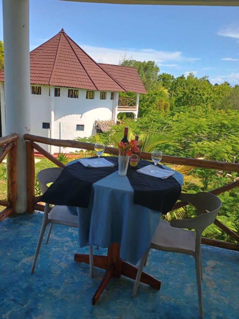 Msafiri House