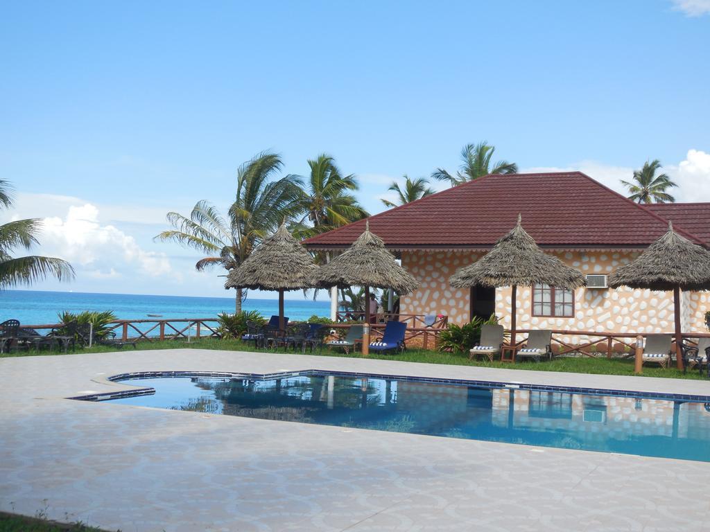 Swahili Beach Resort 3*