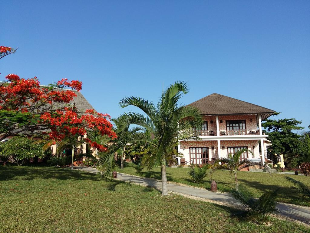 Swahili Beach Resort 3*