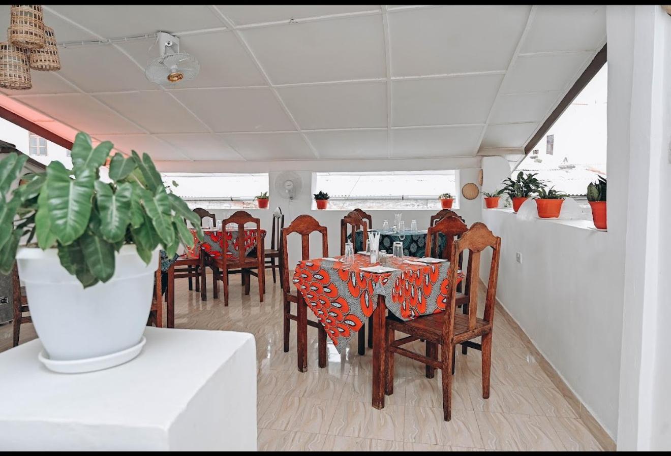 Hotel Vivi Cafe Zanzibar