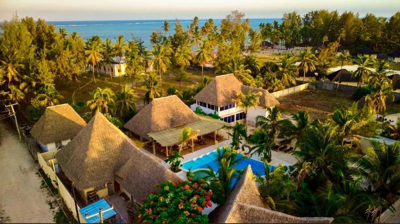 Lujo Hotel