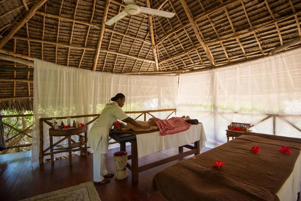 Konokono And Isaraya Luxury Overwater Michamvi Kae