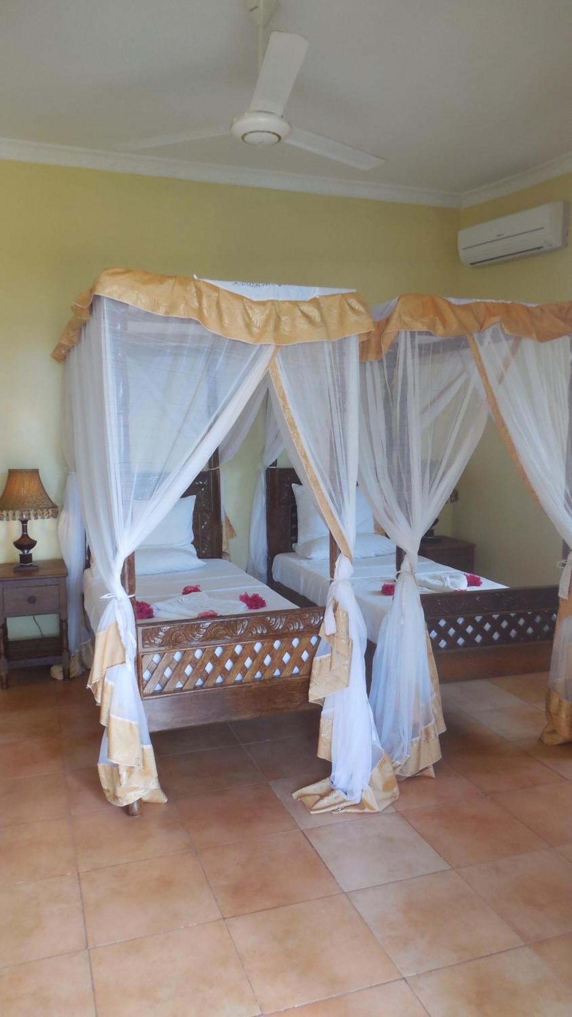 Arabian Nights Hotel 3*