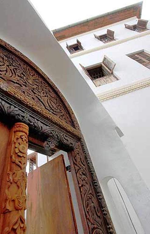 Kholle House