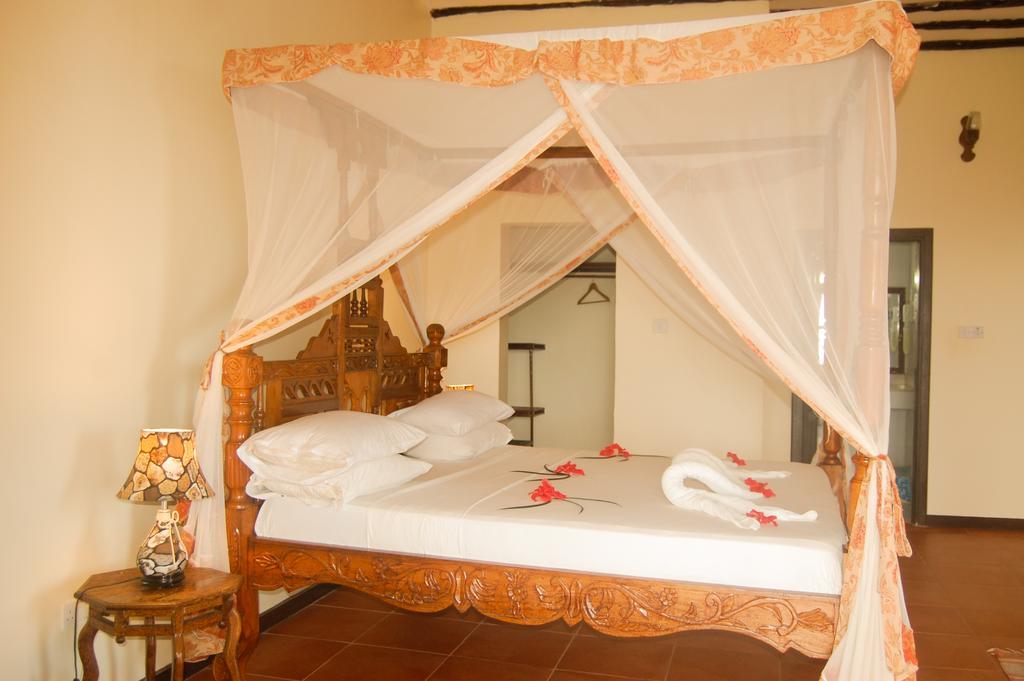 Swahili Beach Resort 3*