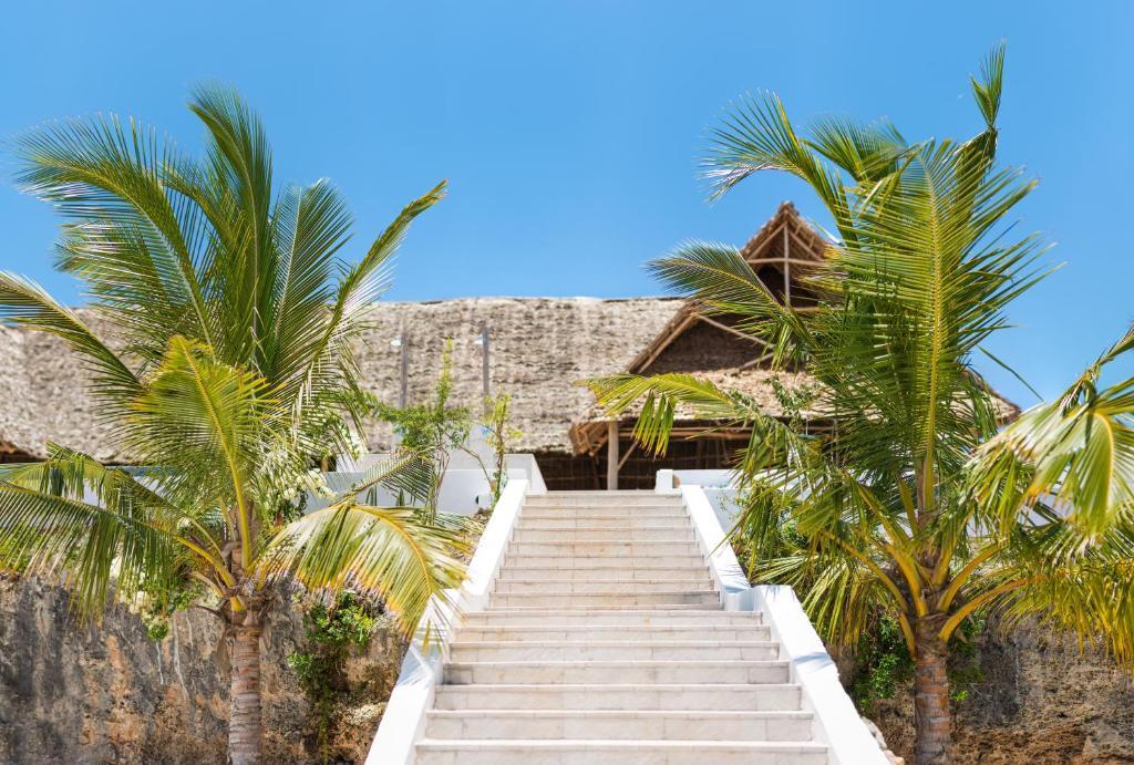 Konokono And Isaraya Luxury Overwater 5*