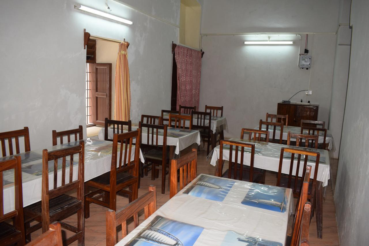 Karibu Inn