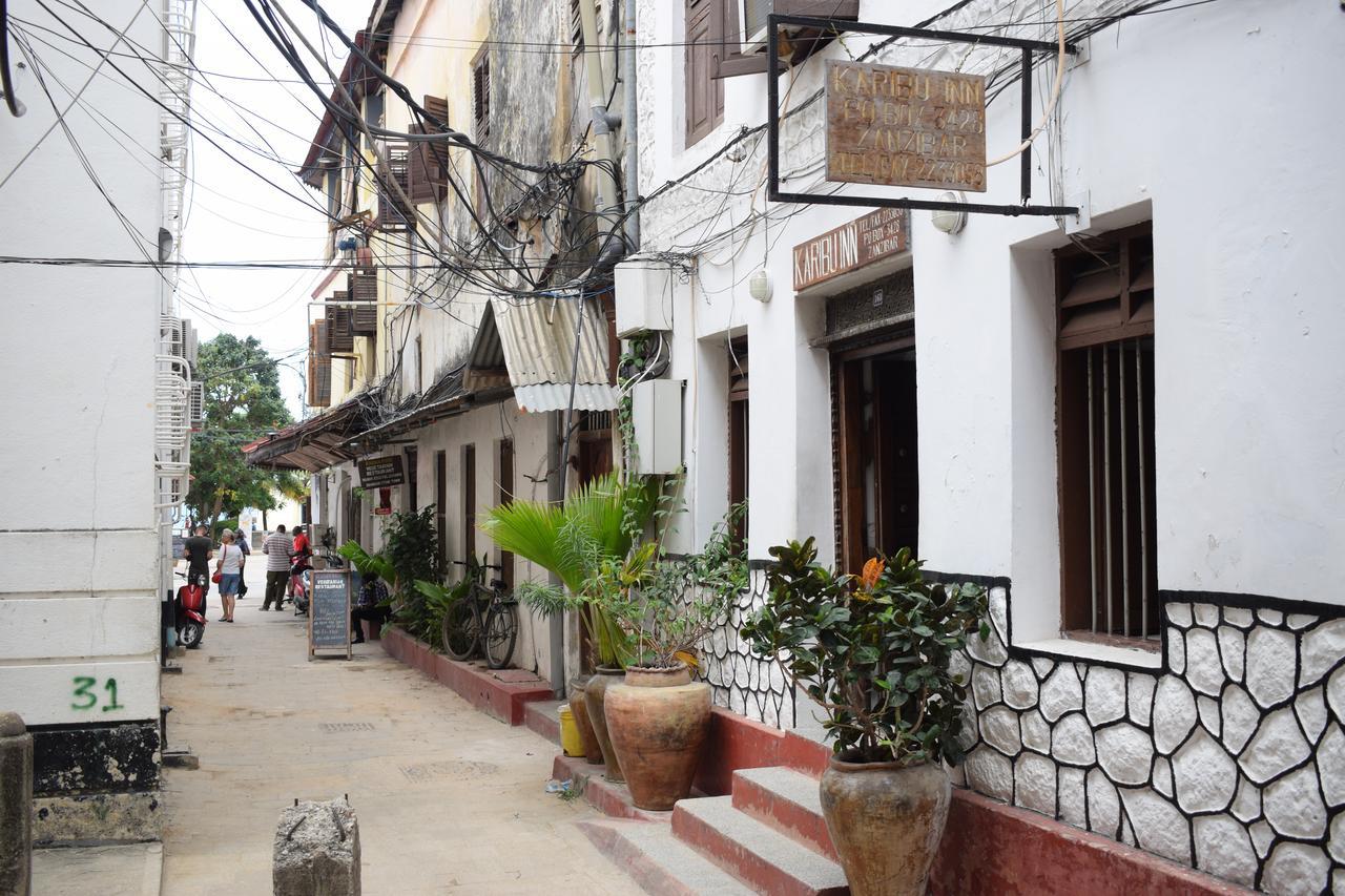 Karibu Inn *