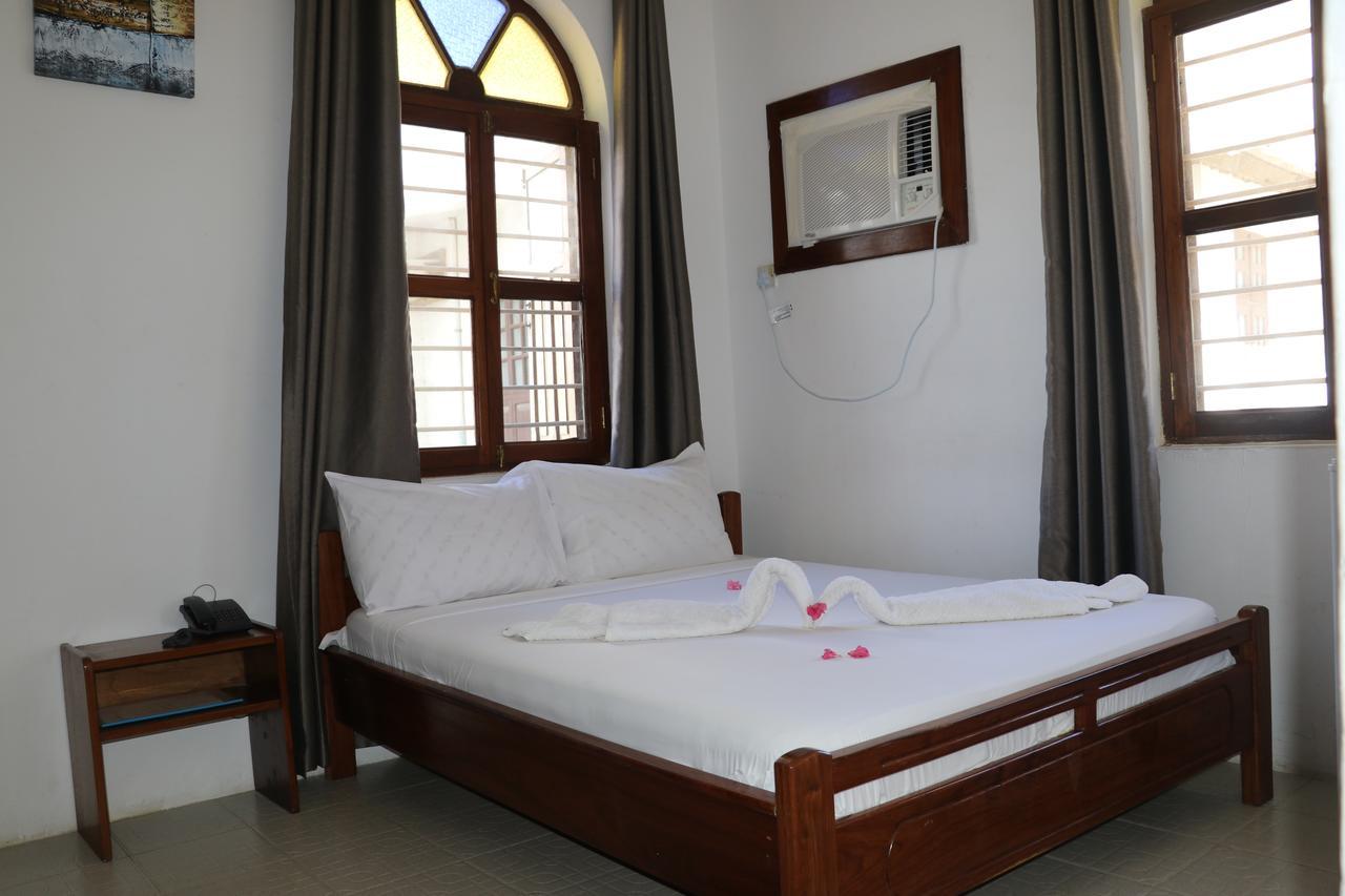 Hotel Shangani