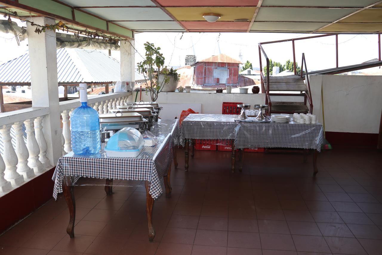 Hotel Shangani 3*