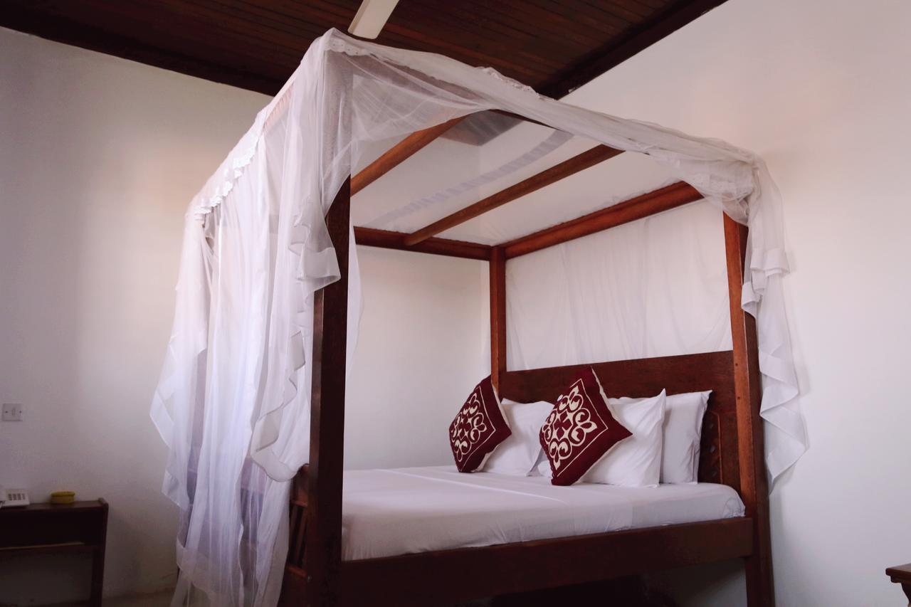 Hotel Shangani 3*