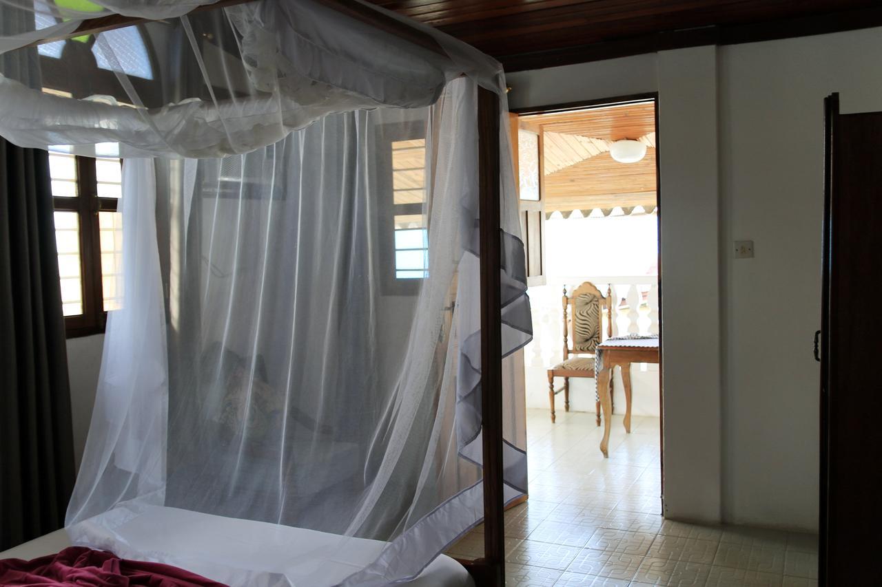 Hotel Shangani 3*