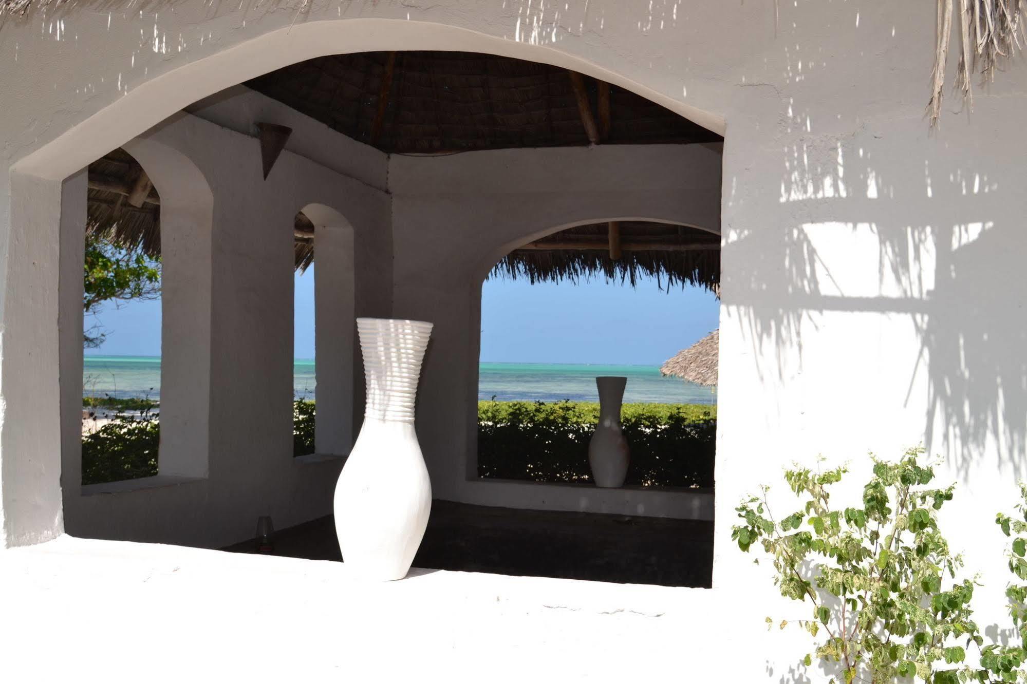 Bliss Beach Hotel 3*