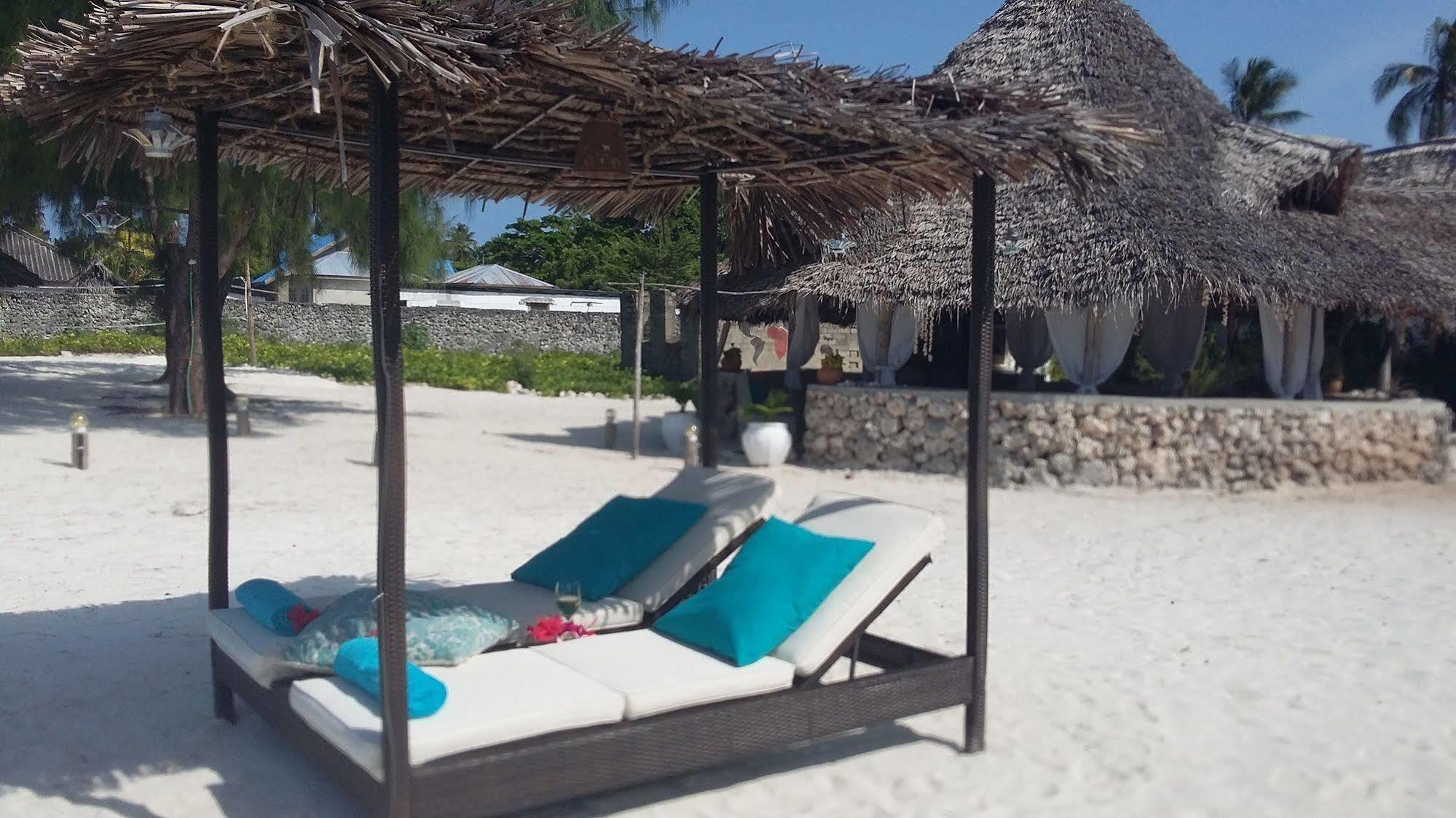 Hotel Bliss Beach