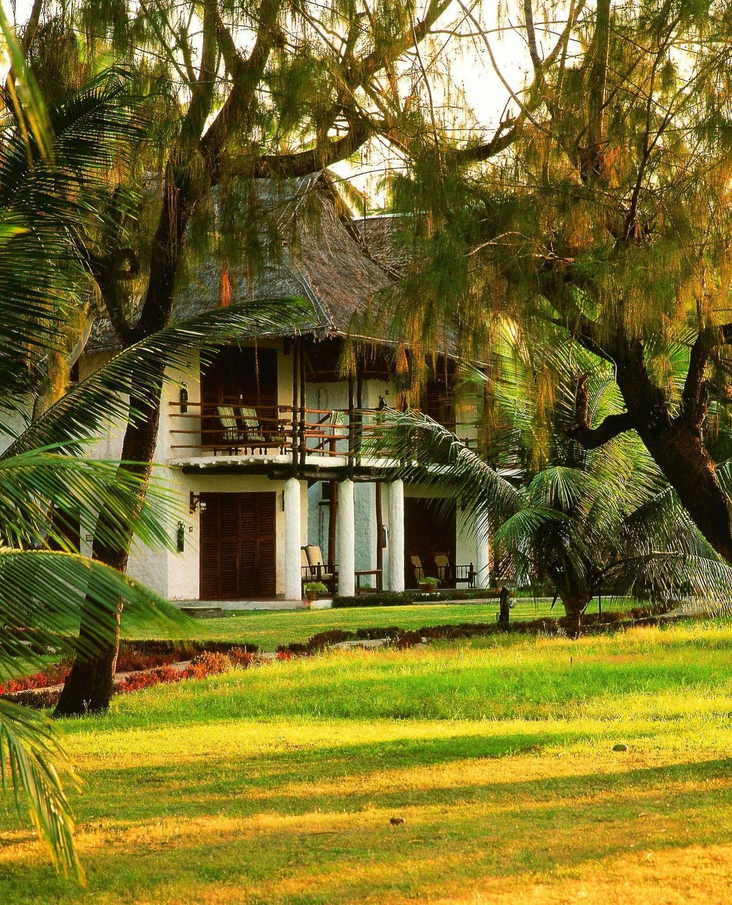 Resort Zanzibar Beach Resort 3*