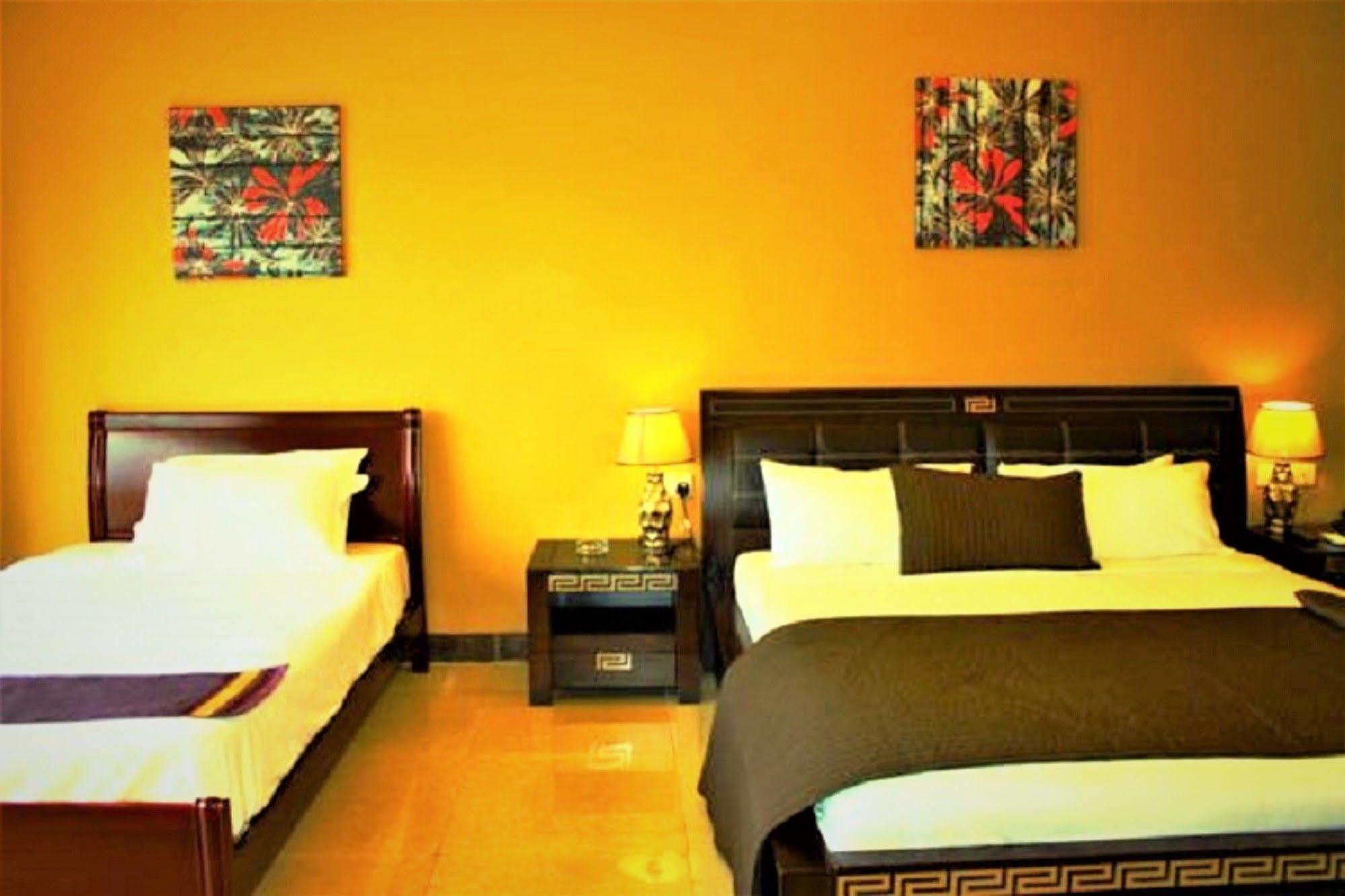 The Island Hotel 3*