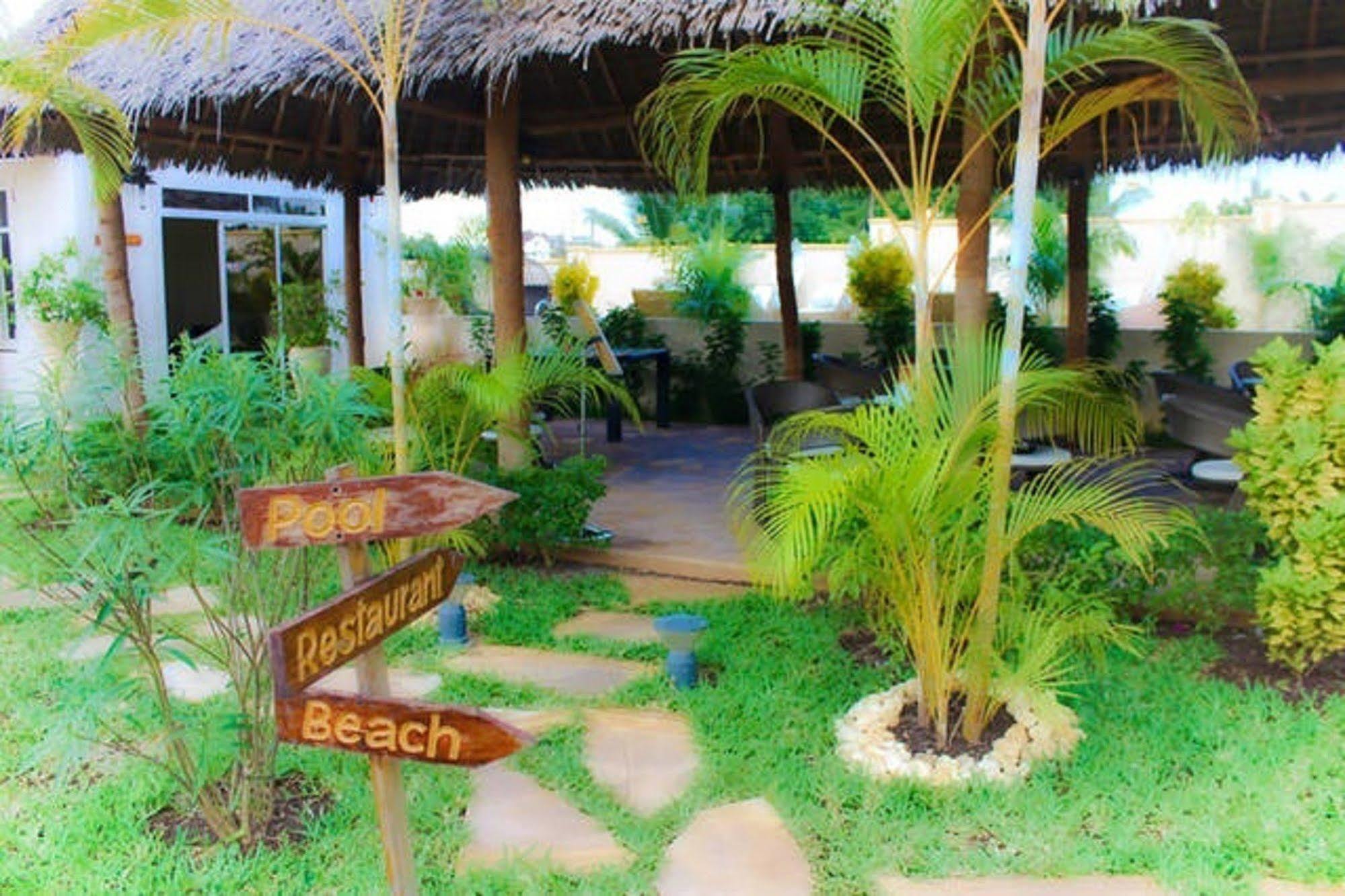 The Island 3* Zanzibar