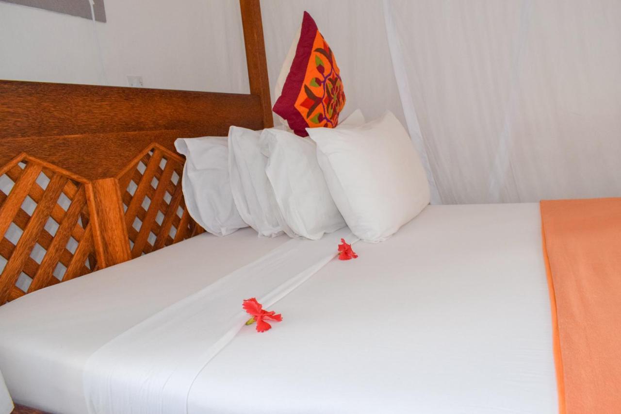 Shangani Hotel 3*