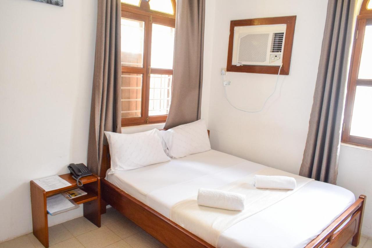 Shangani Hotel 3*