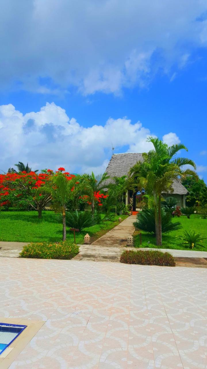 Swahili Beach Resort 3*