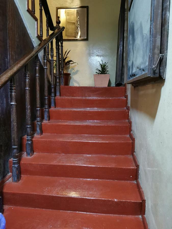 Crown Zanzibar