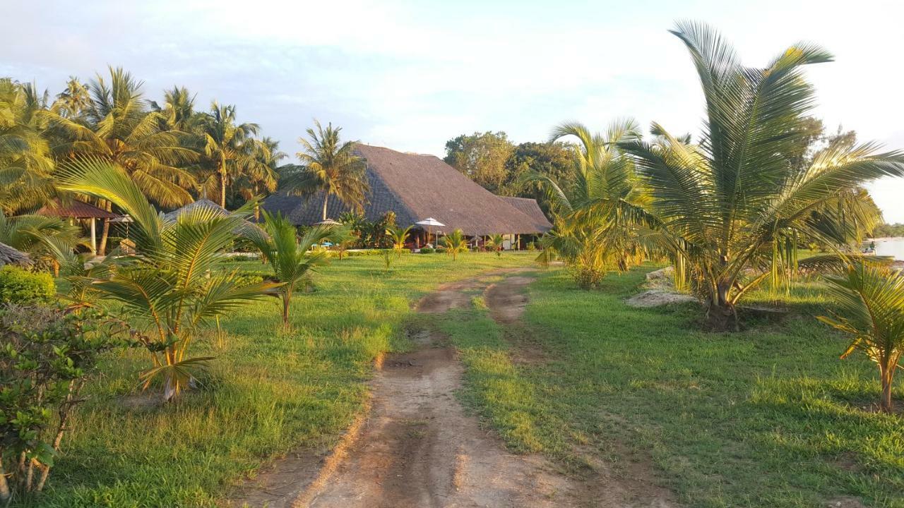 Maruhubi Villas Guest house *