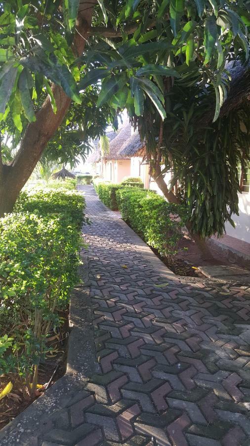 Guest house Maruhubi Villas *