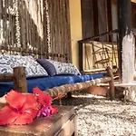 Villa De Coco Resort