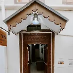 Sultan House