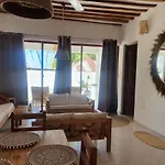 Moyo House