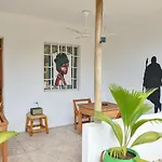 Vinney\'S Lodge