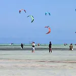 Mwananchi Bungalows