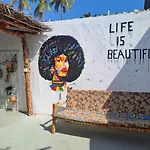 Karibu House