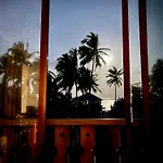 Zanoceanique Hotel