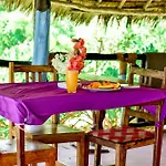 Blue Earth Beach Bungalow