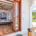 Cinnamon Hotel