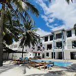 Bianco Azzurro Hotel & Restaurant