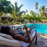 Tropical Boutique Hotel & Resto
