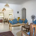 Zoi Beach House